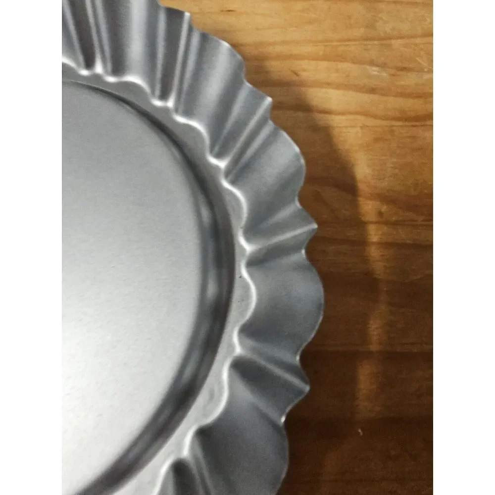 Vintage Chef Tell Dessert Pan by‎ Nordic Ware tan coating no stick 10*1.5